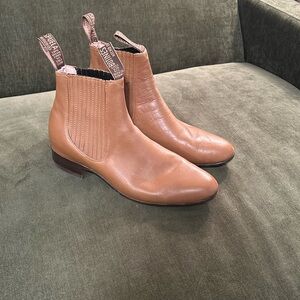 Western botines charro boots, great condition!